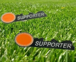 Badge de Supporter de Football Orange (12 pcs)