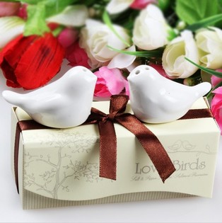 Sali&egrave;re et Poivri&egrave;re "LOVE BIRDS" Cadeau de Mariage (5 pcs.)