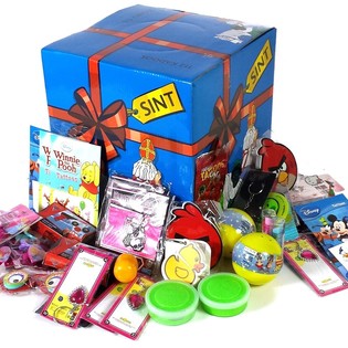 Bo&icirc;te de Surprise Saint-Nicolas / Sinterklaas - 112 Pi&egrave;ces