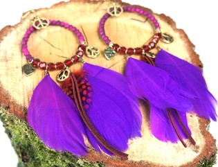 Boucles d'oreilles plumes violettes style Ibiza (1 pc)