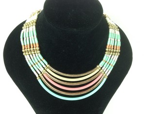 Collier Look Ibiza de Luxe Turquoise / Cr&egrave;me / Or (1 pce)