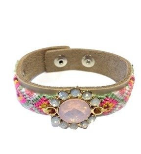 Bracelet Style Ibiza de Luxe Cr&egrave;me/Taupe avec Fleur (1 pc)