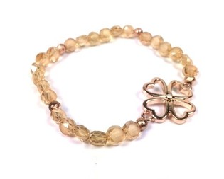 Bracelet Style Ibiza Taupe avec Tr&egrave;fle (1 pc)