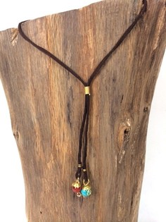 COLLIER DE PIERRES BLEUES FAIT MAIN ORIGINALS ROUGE/BRUN (1 pc)