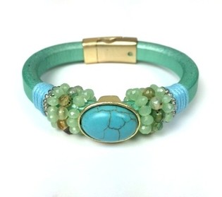 Bracelet vert menthe avec pierre turquoise (1 pc)