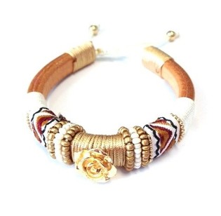Bracelet Ibiza Marron avec Fleur Dor&eacute;e (1 pc)