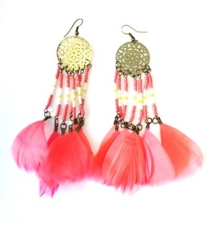 Boucles d'oreilles plume et perles style Ibiza P&ecirc;che (1 pc)