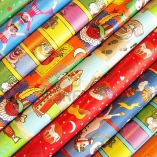 Rouleaux de Papier Cadeau Saint-Nicolas 250 x 50 cm (Lot de 5)