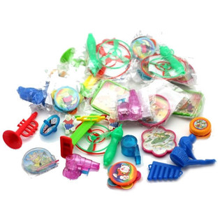MIX DE JOUETS POUR P&Ecirc;CHE &Agrave; LA LIGNE (72 pcs.)