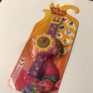 MONTRE &Agrave; PROJECTION TROLLS SUR CARTE (12 pcs.)