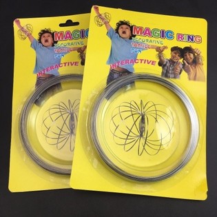 Magic Rings / Flow Rings - Anneau Magique Cin&eacute;tique 3D - MULTICOLORE | SUR CARTE (12 pcs)